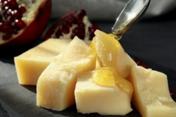 Домашний твердый сыр: вкуснее, чем в магазине! Простой рецепт Домашний твердый сыр: вкуснее, чем в магазине! Простой рецепт