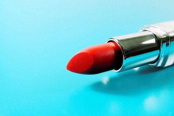 Что будет, если пользоваться просроченной помадой? Что будет, если пользоваться просроченной помадой?