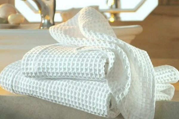 Сода против уксуса: какой раствор лучше отстирывает старые и свежие пятна на полотенцах