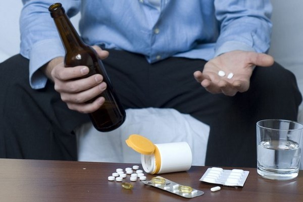 Как бороться с алкоголизмом, не прибегая к традиционному лечению