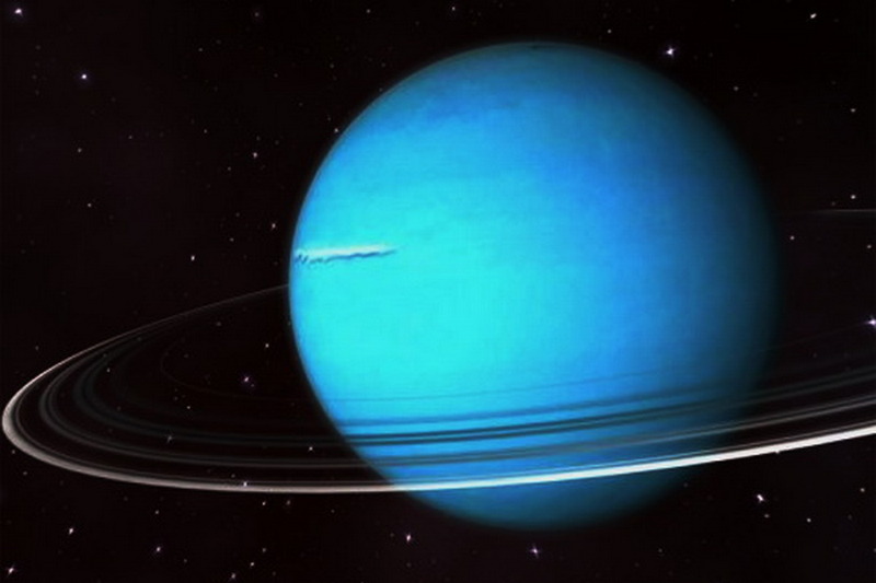 Астрономы не рекомендуют дышать на Уране: там скверно пахнет