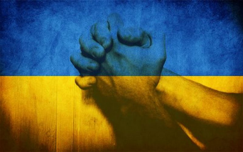 Сенсационное пророчество экстрасенсов : 2017 год в Украине переломный – придет новый президент, который будет высокого роста на “Белом коне”