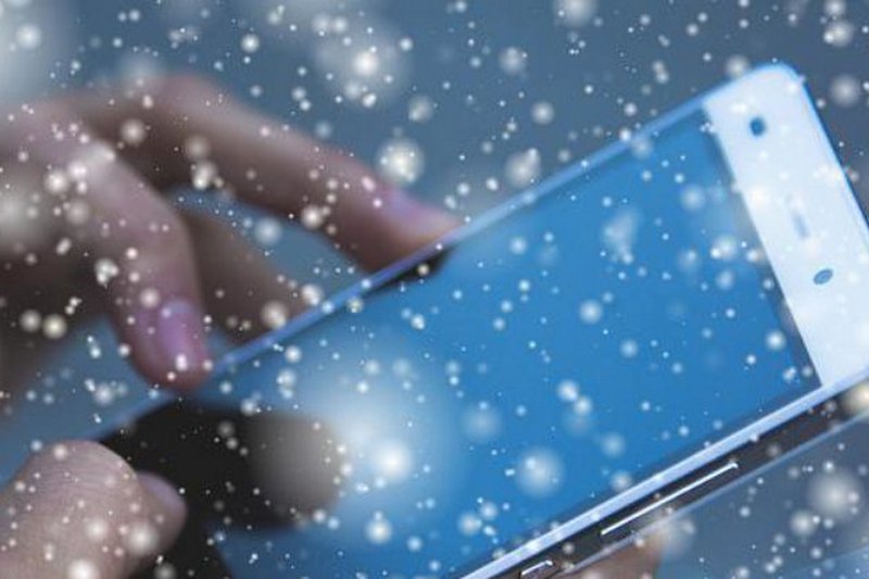 Как не переохладить смартфон в морозную погоду