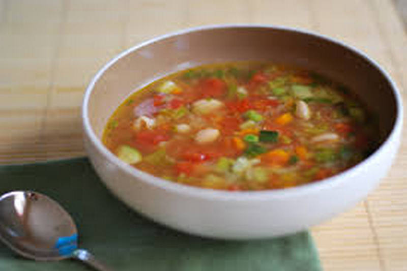 Фасолевый суп с соевым соусом
