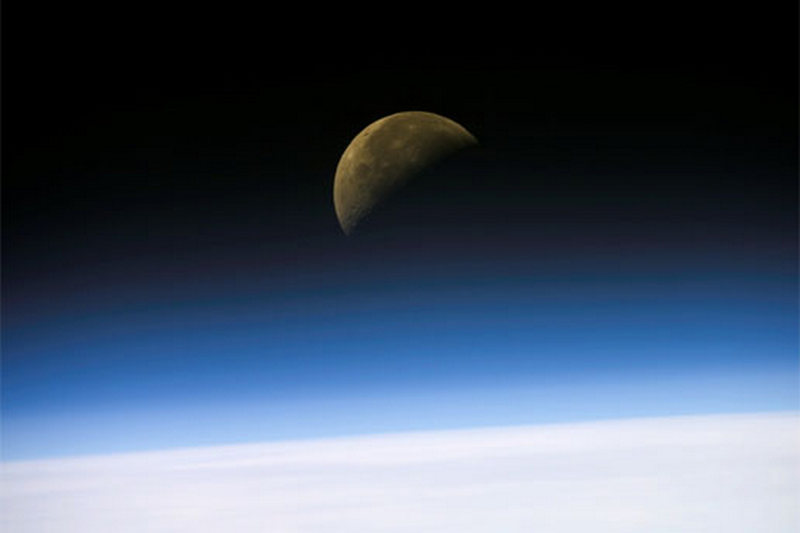 Луна уменьшается: ученые NASA назвали причину