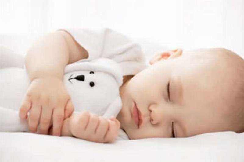 Как помочь ребенку заснуть в тихий час?