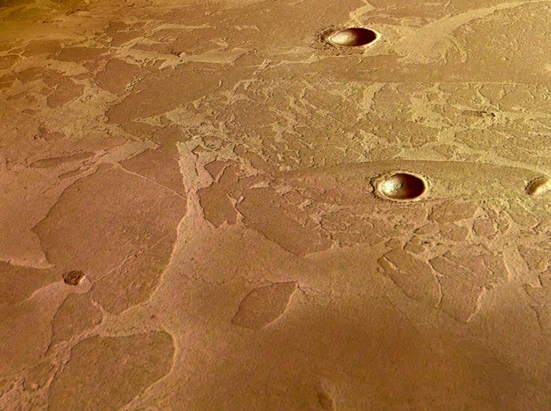 Огромное замерзшее море нашли на Марсе