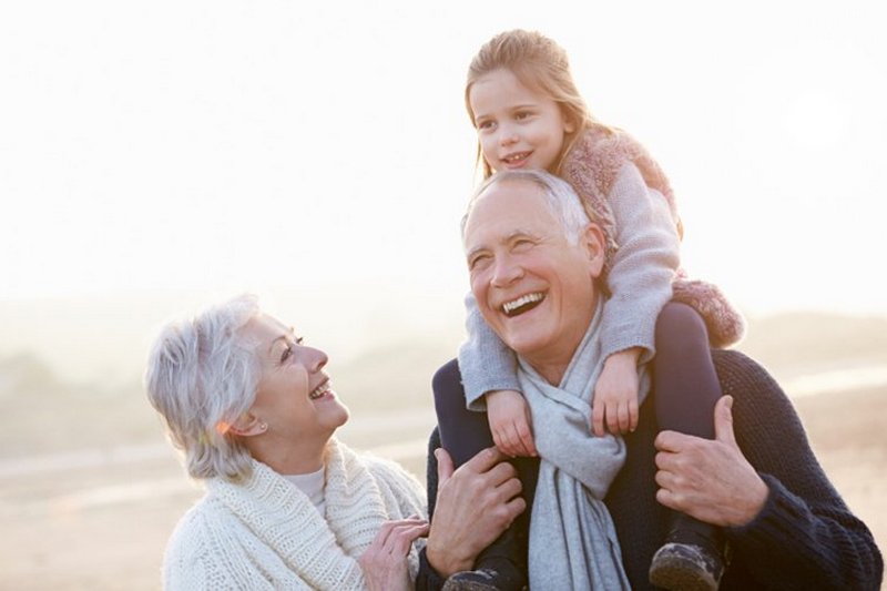 Как помочь бабушке и дедушке наладить теплые отношения с внуком