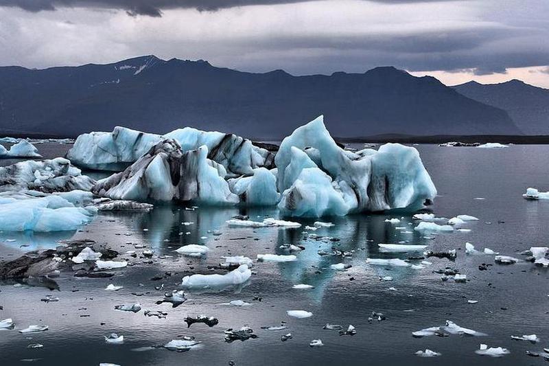 Ученые: лед в Антарктиде начал таять еще 300 лет назад