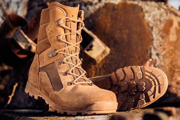 Обувь и носки военного образца: преимущества и особенности